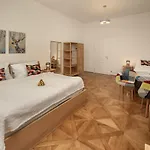 Διαμέρισμα Unesco *